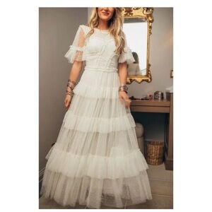 Ivy City Co White Tiered Lace Maxi Dress